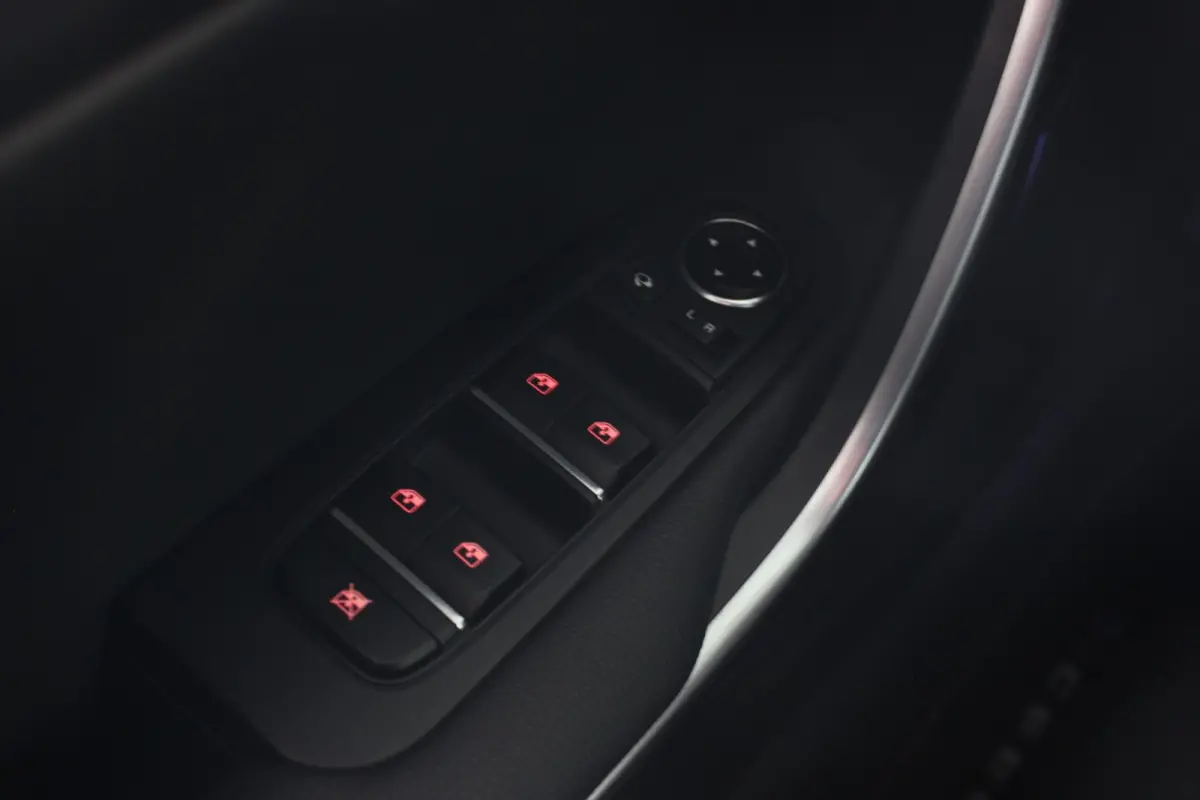 1.4 T-GDi DynamicPlusLine Afn. Trekhaak | Carplay | Camera | Adapt. Cruise | Bluetooth | Stoel/Stuurverw. | 18" LMV | PDC
