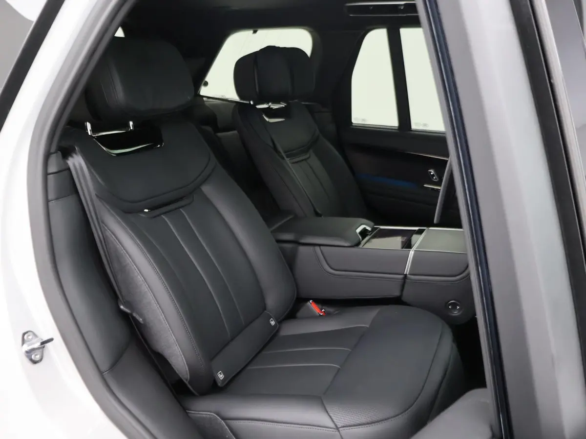 SV 3.0 P550e PHEV SV - ORIG. NL BORASCO GREY + REAR ENTERTAINMENT | SV INTREPID EXTERIEUR | TREKHAAK