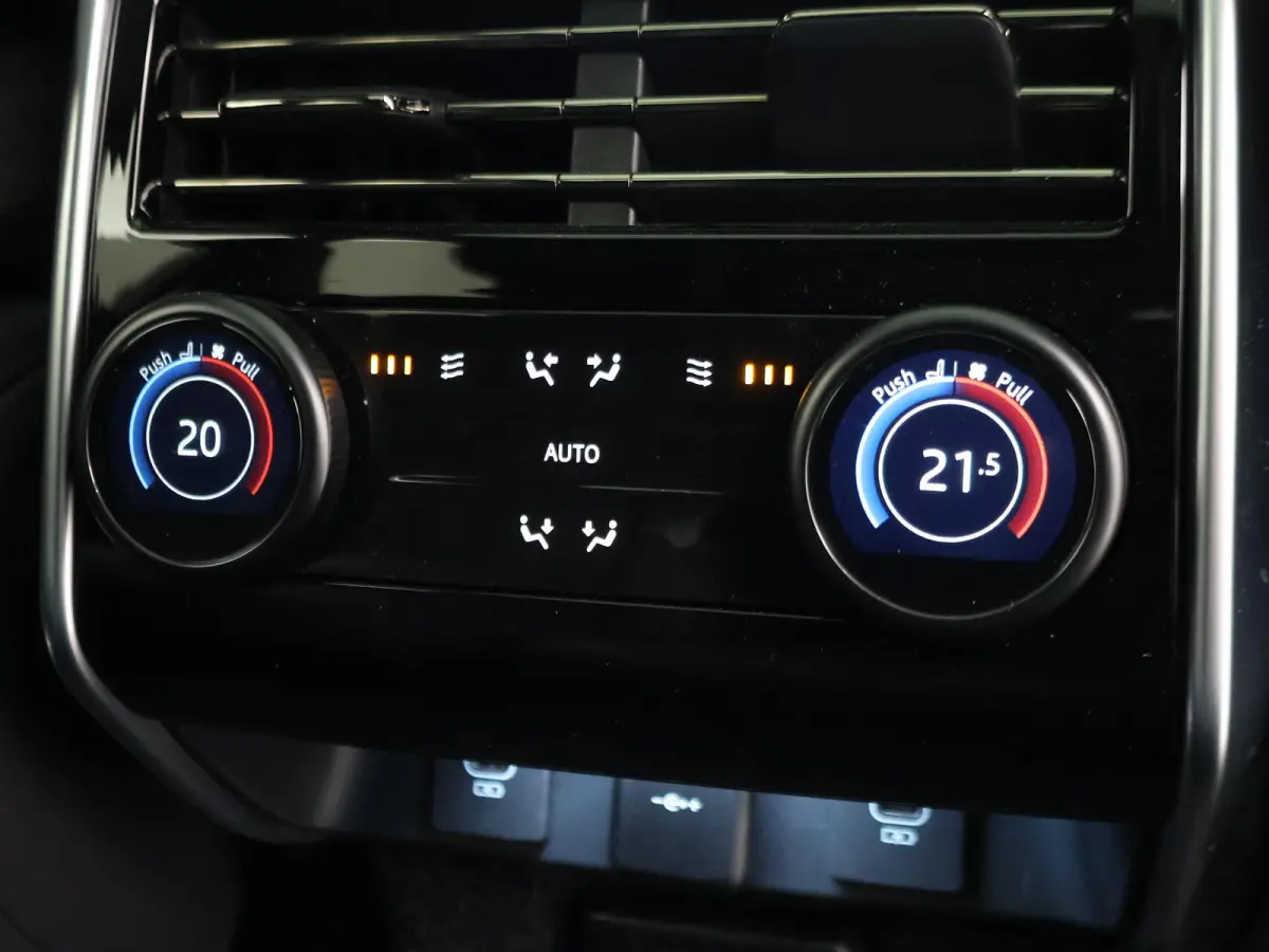 SV 3.0 P550e PHEV SV - ORIG. NL BORASCO GREY + REAR ENTERTAINMENT | SV INTREPID EXTERIEUR | TREKHAAK