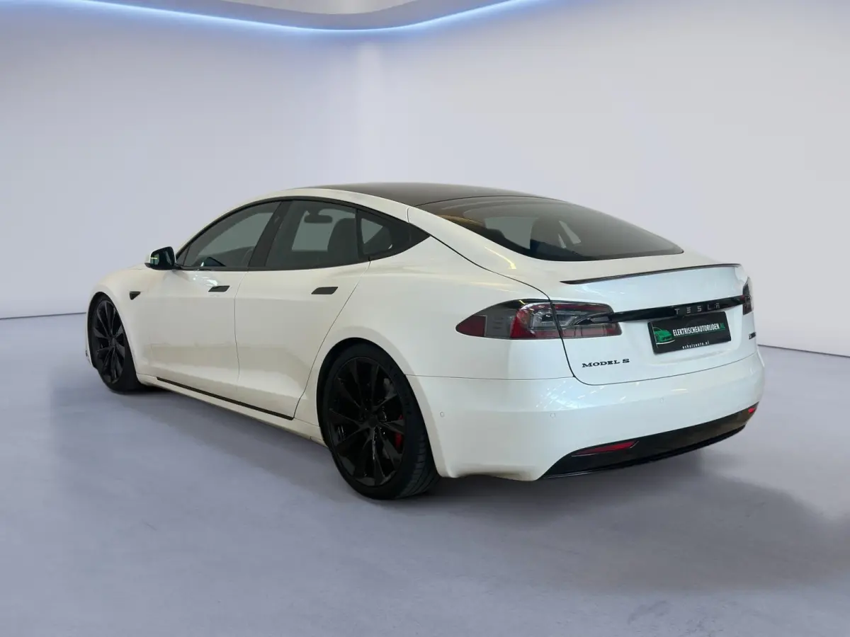 P100D PERFORMANCE|700PK| INRUIL MOGELIJK|