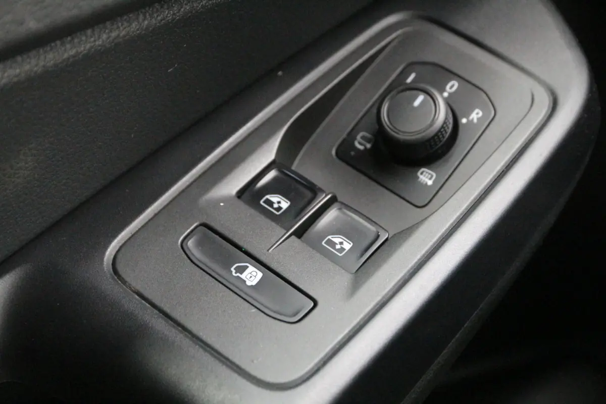 2.0 TDI | 4Motion / 4x4 | Zwaaibalk | Standkachel | Clima..