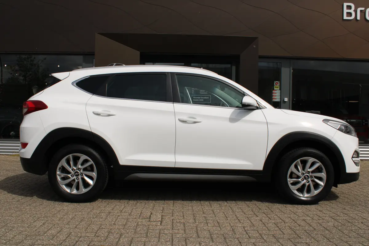 1.6 GDi Comfort | Trekhaak | Dodehoek detectie | Parkeersensor achter | Voorstoelen verwarmd