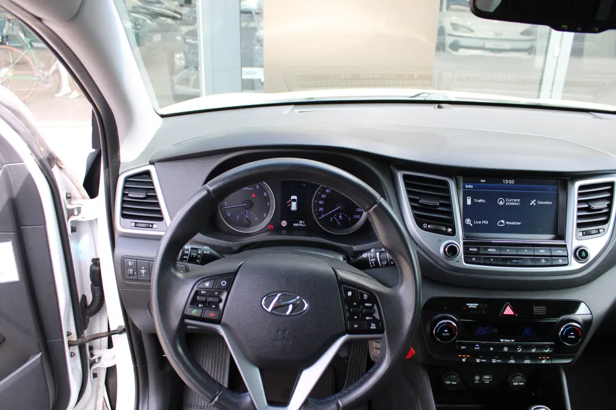 1.6 GDi Comfort | Trekhaak | Dodehoek detectie | Parkeersensor achter | Voorstoelen verwarmd