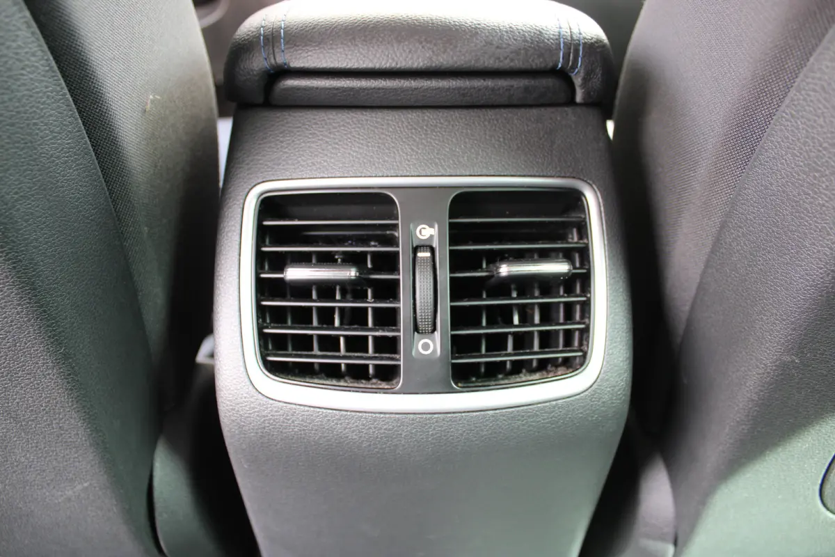 1.6 GDi Comfort | Trekhaak | Dodehoek detectie | Parkeersensor achter | Voorstoelen verwarmd