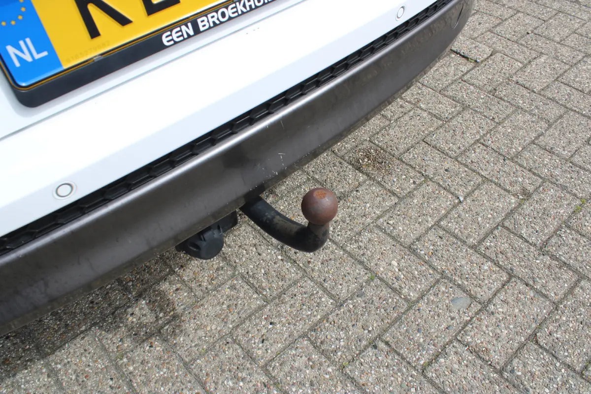 1.6 GDi Comfort | Trekhaak | Dodehoek detectie | Parkeersensor achter | Voorstoelen verwarmd