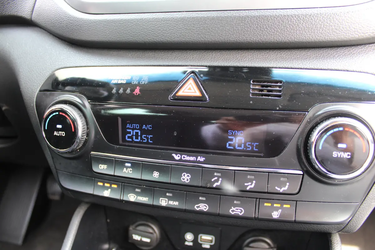 1.6 GDi Comfort | Trekhaak | Dodehoek detectie | Parkeersensor achter | Voorstoelen verwarmd
