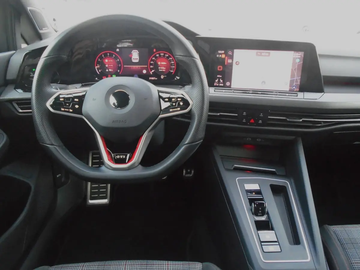 2.0 TSI GTI,19'',Trekhaak,Navi,CarPlay