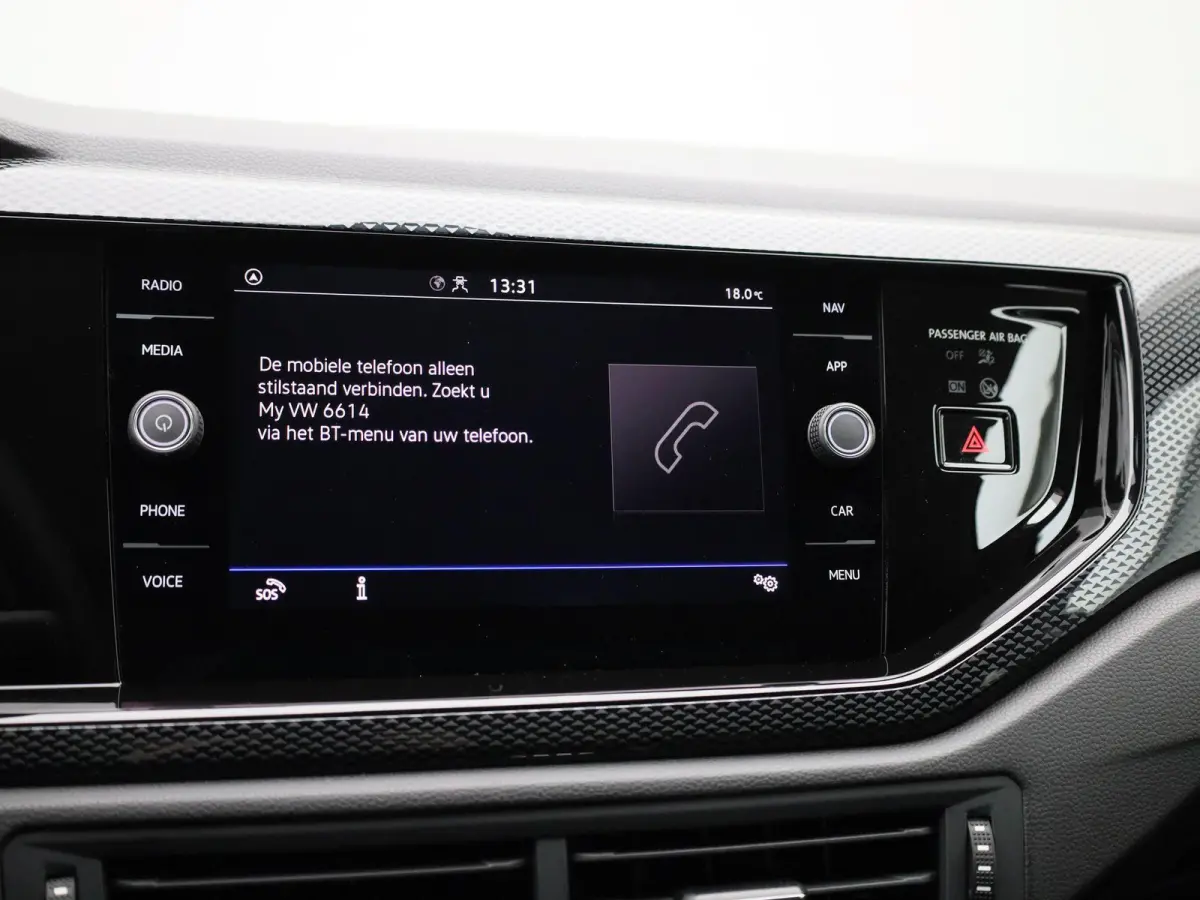 1.0 TSI Life Edition 95 PK| Origineel Nederlands | 1e Eigenaar | Navigatie | Achteruitrijcamera | Stoelverwarming | Keyless | Parkeersensoren | Climatronic