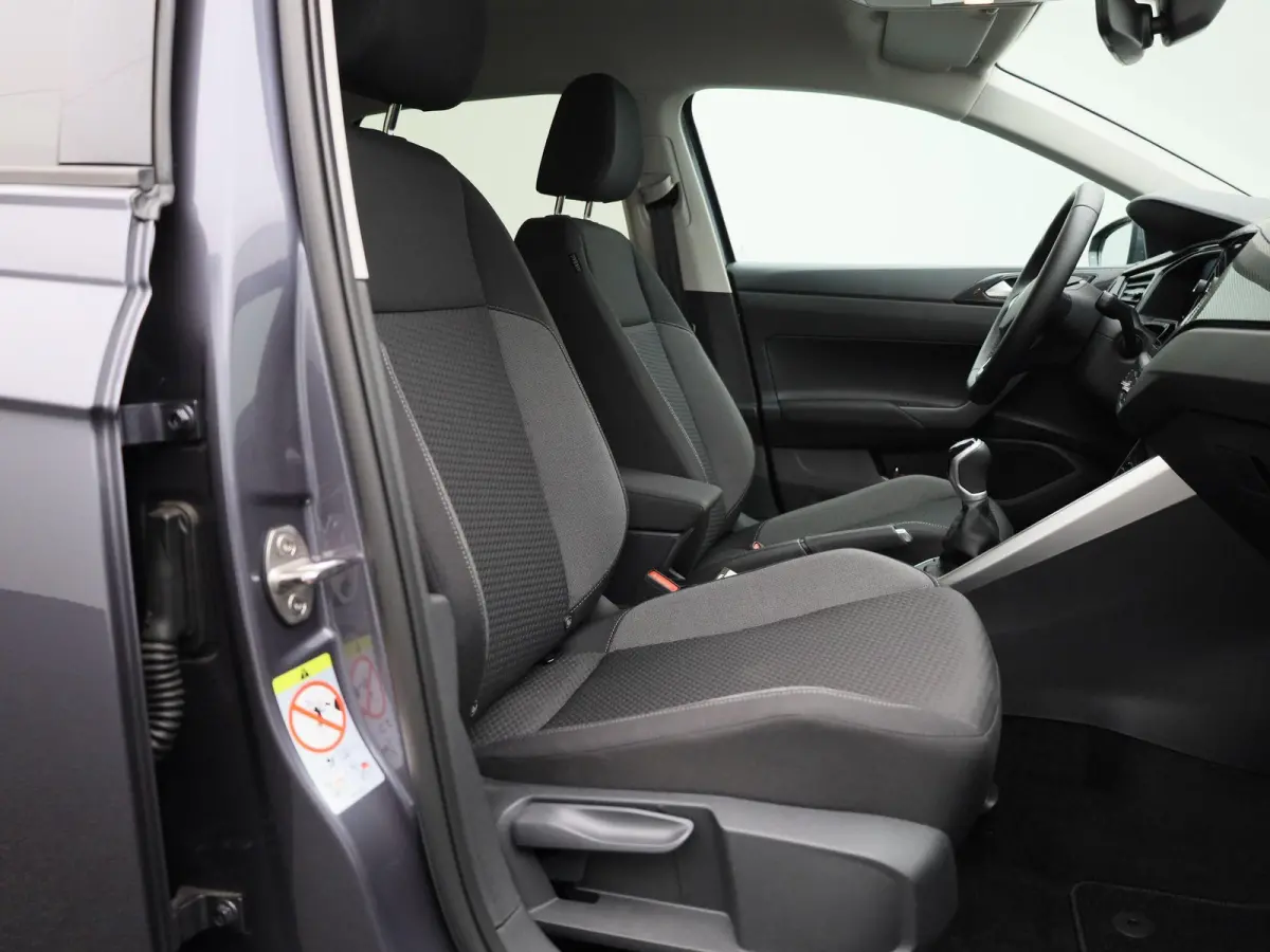1.0 TSI Life Edition 95 PK| Origineel Nederlands | 1e Eigenaar | Navigatie | Achteruitrijcamera | Stoelverwarming | Keyless | Parkeersensoren | Climatronic