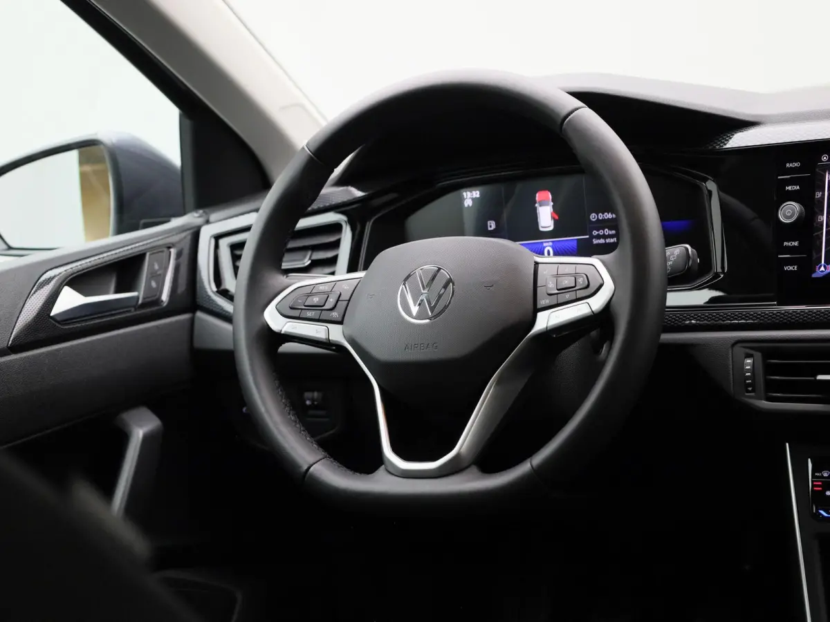 1.0 TSI Life Edition 95 PK| Origineel Nederlands | 1e Eigenaar | Navigatie | Achteruitrijcamera | Stoelverwarming | Keyless | Parkeersensoren | Climatronic