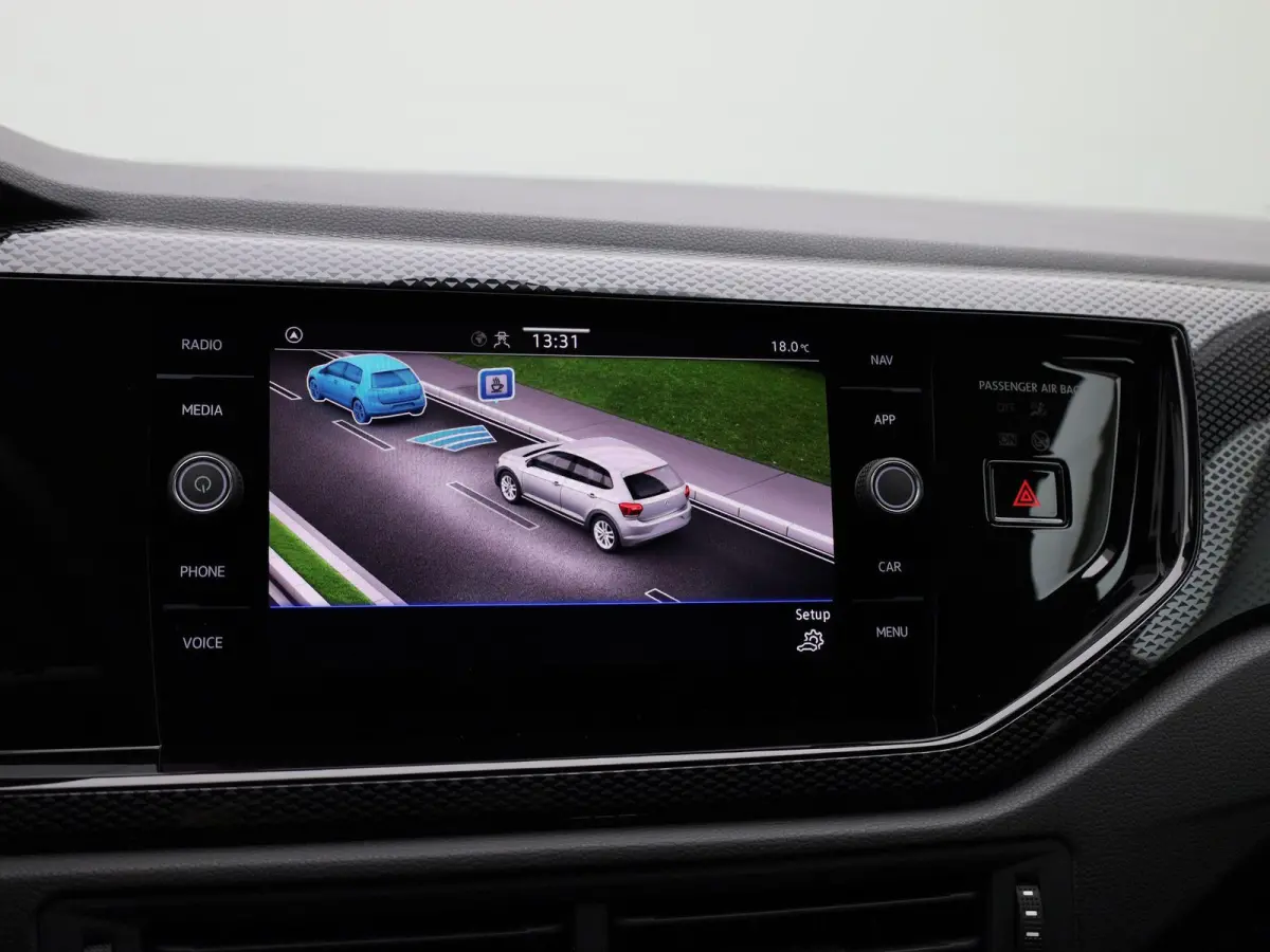 1.0 TSI Life Edition 95 PK| Origineel Nederlands | 1e Eigenaar | Navigatie | Achteruitrijcamera | Stoelverwarming | Keyless | Parkeersensoren | Climatronic