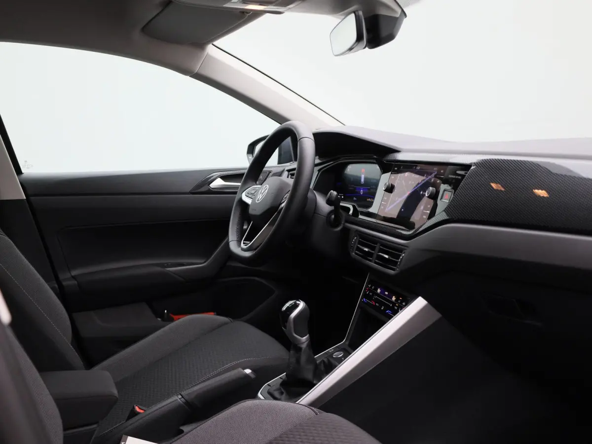 1.0 TSI Life Edition 95 PK| Origineel Nederlands | 1e Eigenaar | Navigatie | Achteruitrijcamera | Stoelverwarming | Keyless | Parkeersensoren | Climatronic