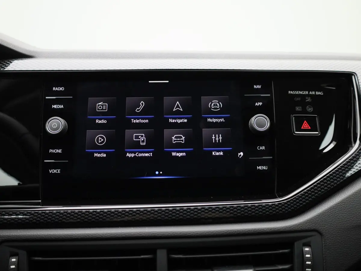 1.0 TSI Life Edition 95 PK| Origineel Nederlands | 1e Eigenaar | Navigatie | Stoelverwarming | Keyless | Climatronic | Achteruitrijcamera | Parkeersensoren