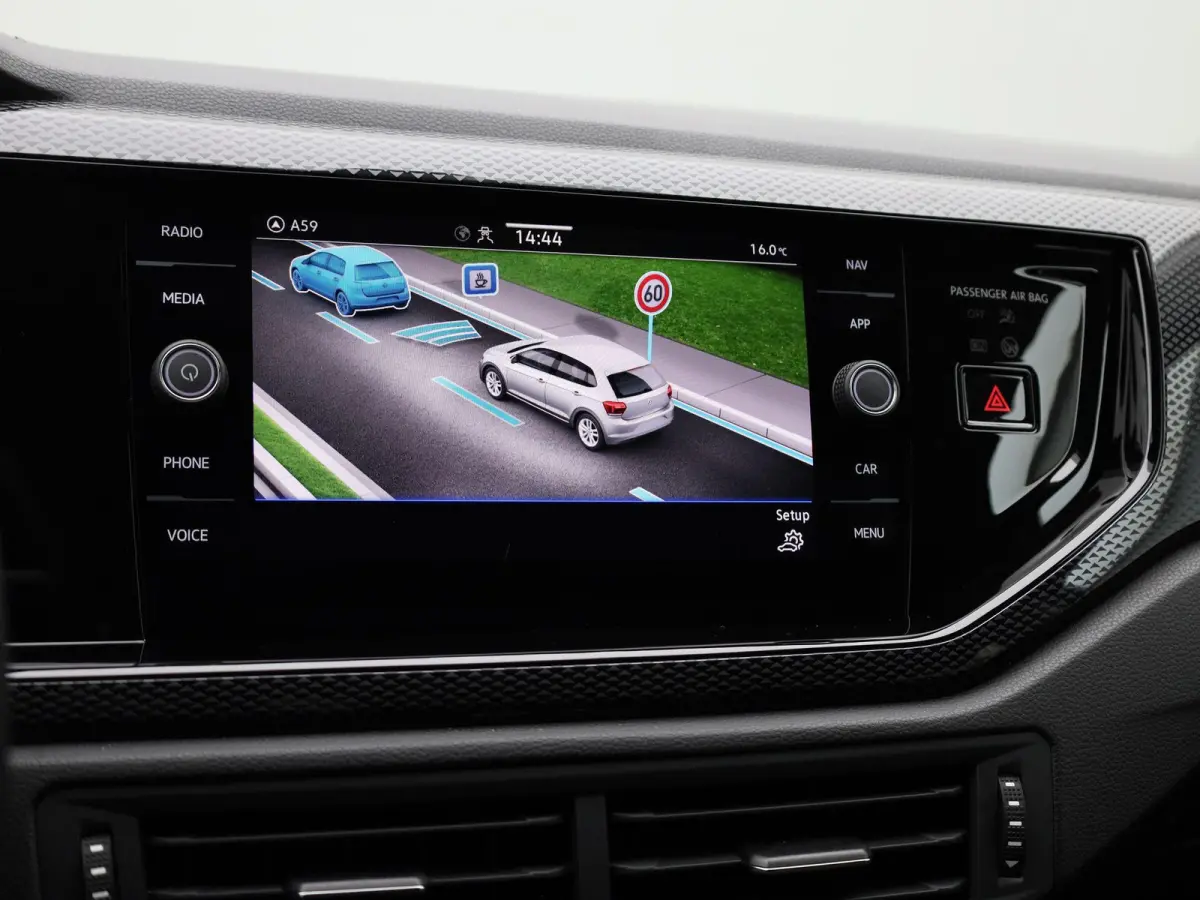 1.0 TSI Life Edition 95 PK| Origineel Nederlands | 1e Eigenaar | Navigatie | Stoelverwarming | Keyless | Climatronic | Achteruitrijcamera | Parkeersensoren