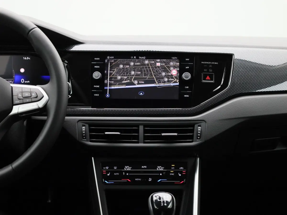 1.0 TSI Life Edition 95 PK| Origineel Nederlands | 1e Eigenaar | Navigatie | Stoelverwarming | Keyless | Climatronic | Achteruitrijcamera | Parkeersensoren