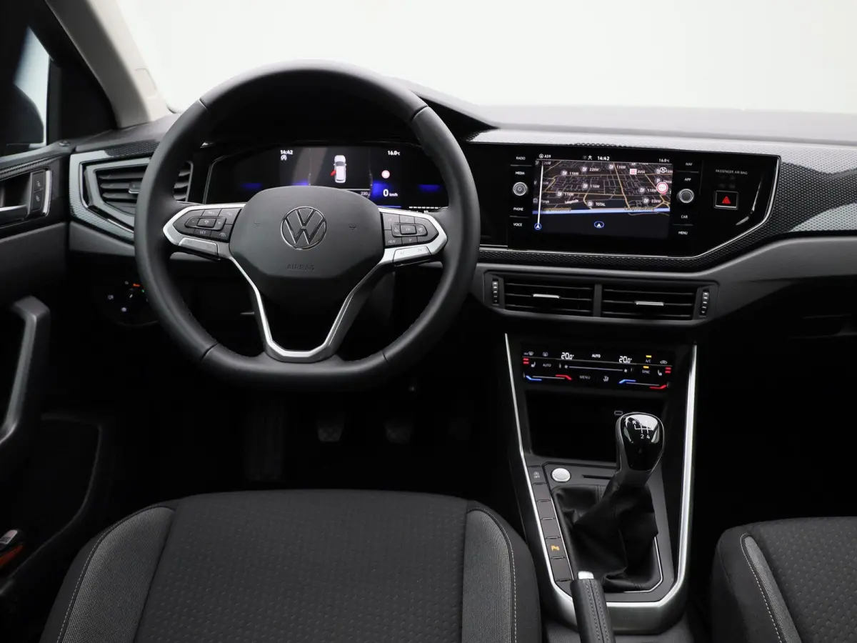 1.0 TSI Life Edition 95 PK| Origineel Nederlands | 1e Eigenaar | Navigatie | Stoelverwarming | Keyless | Climatronic | Achteruitrijcamera | Parkeersensoren