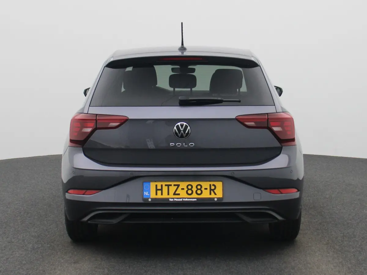 1.0 TSI Life Edition 95 PK Origineel Nederlands | 1e Eigenaar | Navigatie | Stoelverwarming | Climatronic | Keyless | Achteruitrijcamera | Parkeersensoren