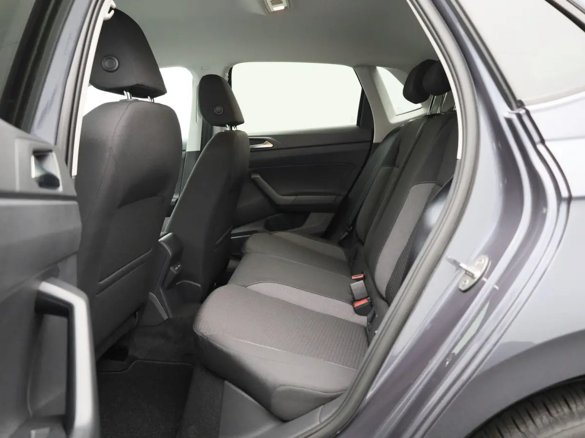 1.0 TSI Life Edition 95 PK Origineel Nederlands | 1e Eigenaar | Navigatie | Stoelverwarming | Climatronic | Keyless | Achteruitrijcamera | Parkeersensoren