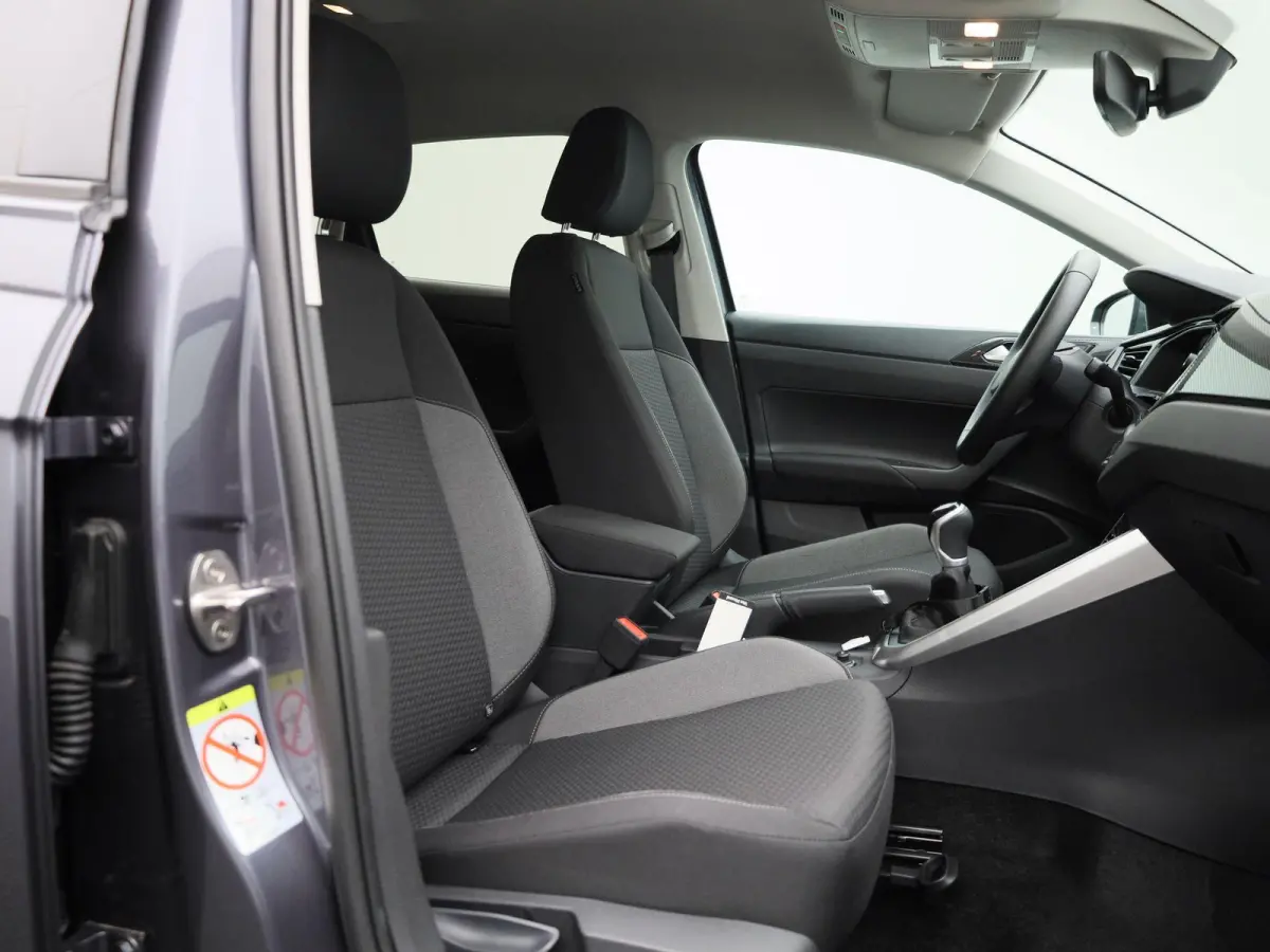 1.0 TSI Life Edition 95 PK Origineel Nederlands | 1e Eigenaar | Navigatie | Stoelverwarming | Climatronic | Keyless | Achteruitrijcamera | Parkeersensoren