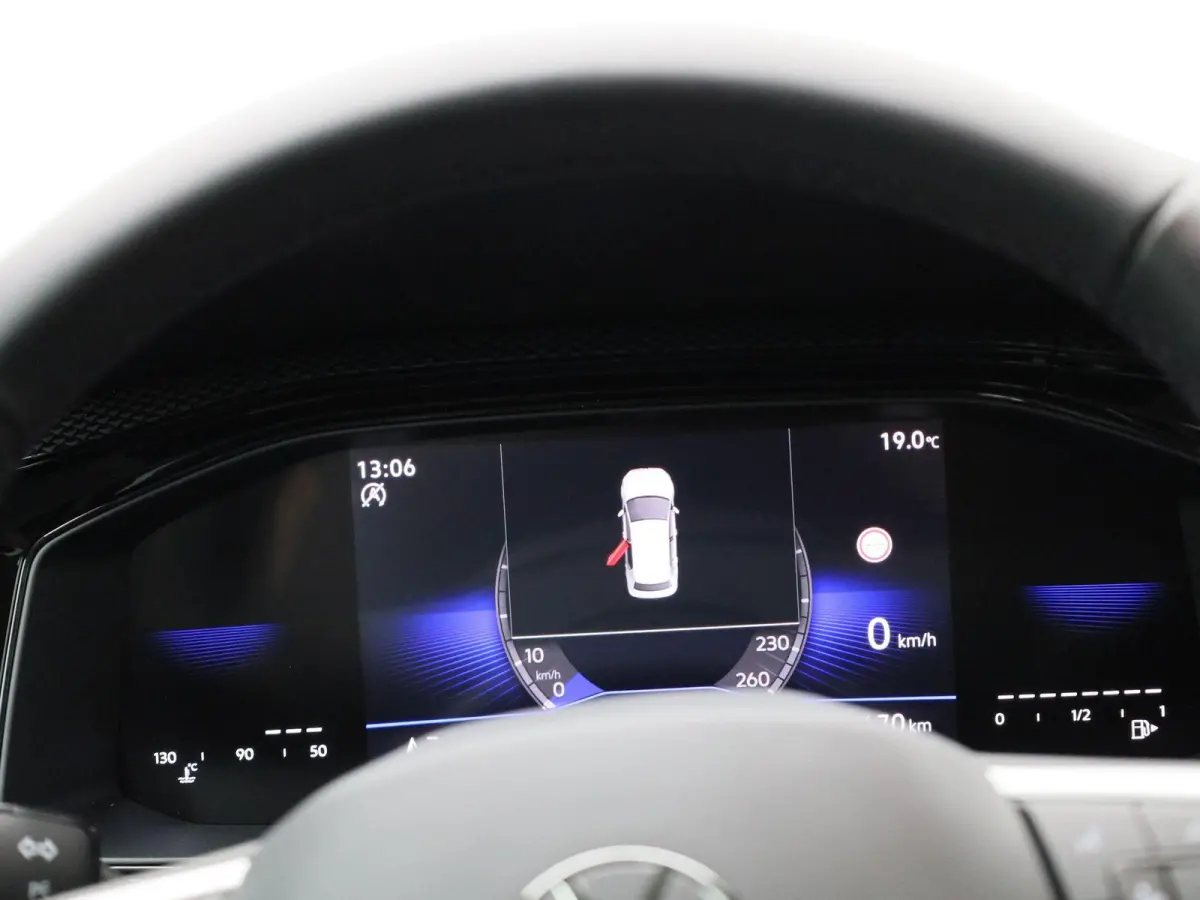1.0 TSI Life Edition 95 PK Origineel Nederlands | 1e Eigenaar | Navigatie | Stoelverwarming | Climatronic | Keyless | Achteruitrijcamera | Parkeersensoren