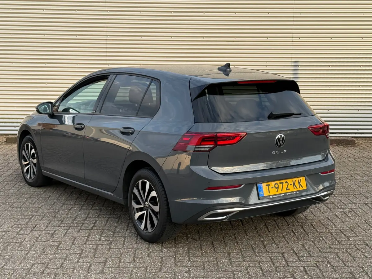 2.0 TDI Life Business / APK / SFEER VERLICHT. / CRUISE / NETTE AUTO / INRUIL MOG.