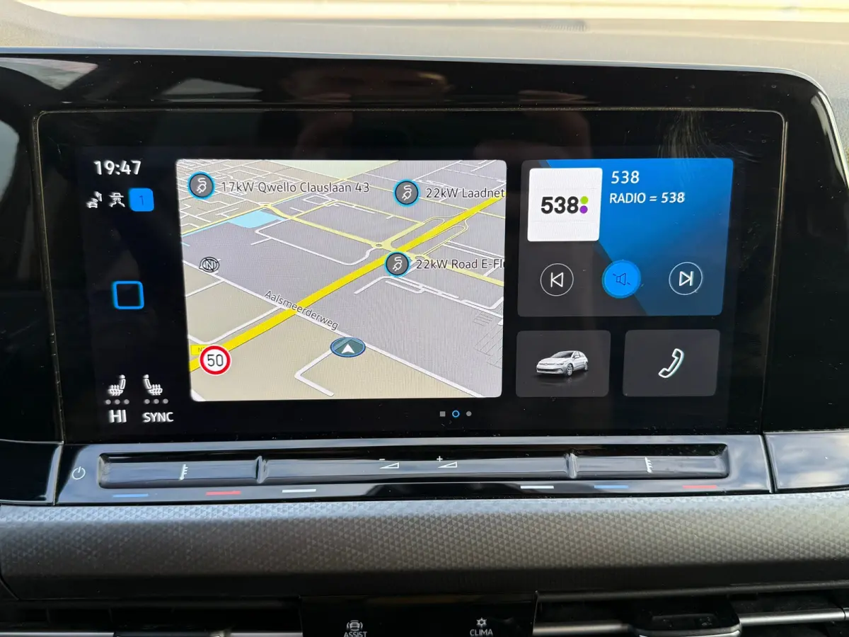 2.0 TDI Life Business / APK / SFEER VERLICHT. / CRUISE / NETTE AUTO / INRUIL MOG.
