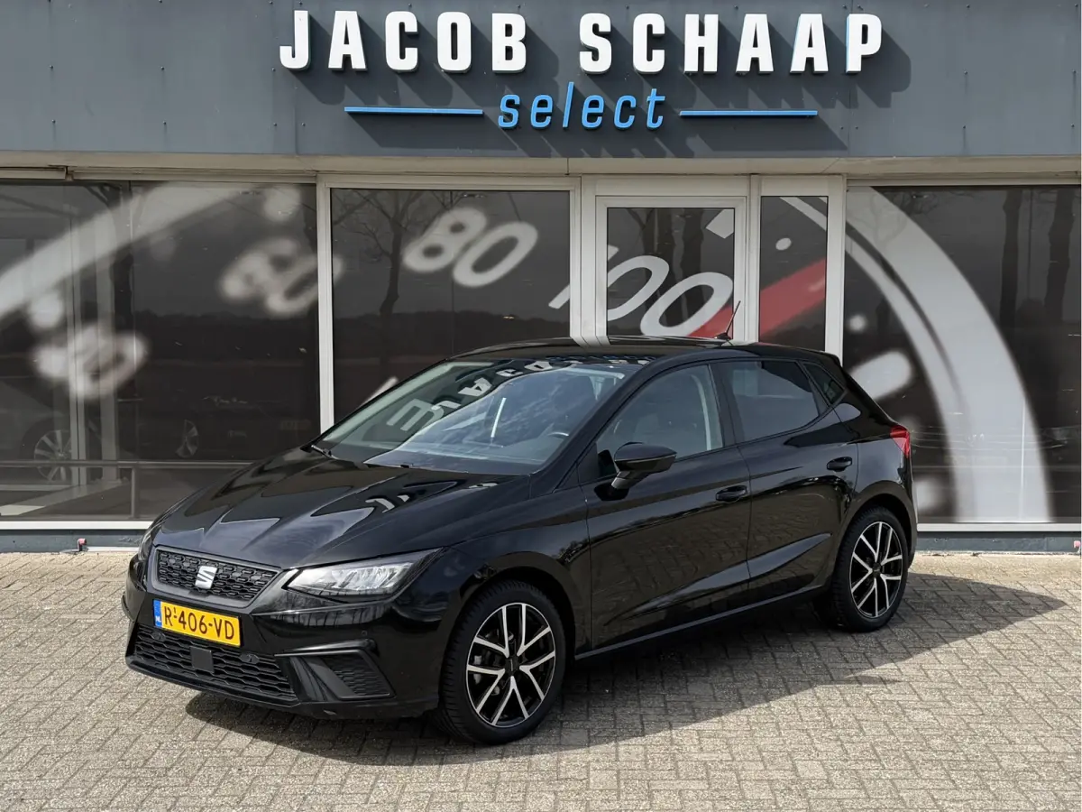 1.0 EcoTSI Style Business Connect / Carplay / Parkeersensoren V+A / 17'' LM / Stoelverwarming