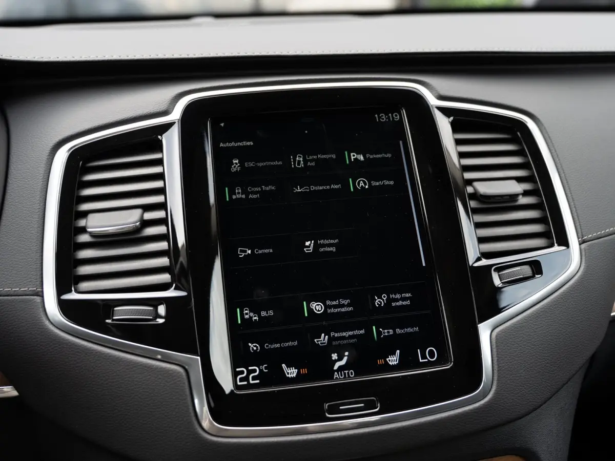 2.0 T6 AWD Inscription | Memory | H/K Sound | 2700 KG Trekgewicht |