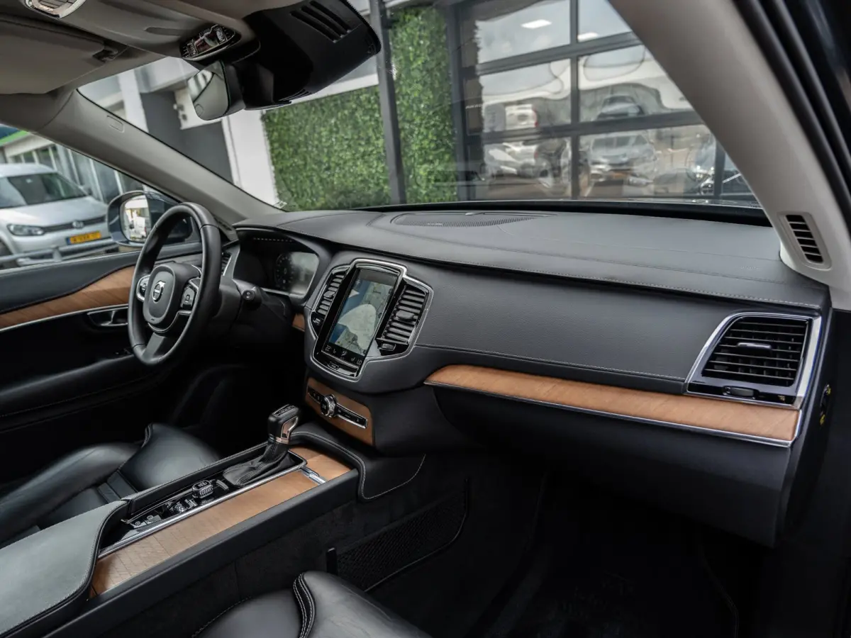 2.0 T6 AWD Inscription | Memory | H/K Sound | 2700 KG Trekgewicht |