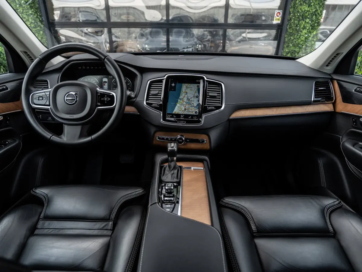 2.0 T6 AWD Inscription | Memory | H/K Sound | 2700 KG Trekgewicht |