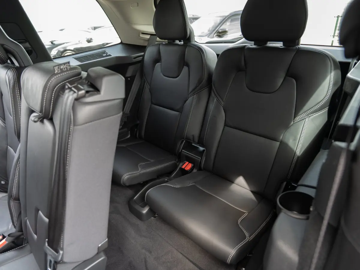 2.0 T6 AWD Inscription | Memory | H/K Sound | 2700 KG Trekgewicht |