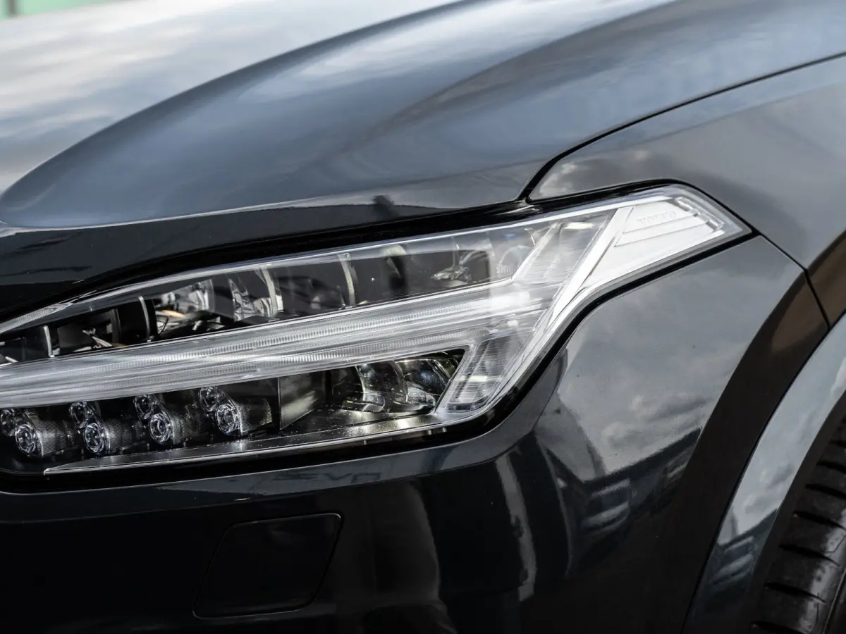 2.0 T6 AWD Inscription | Memory | H/K Sound | 2700 KG Trekgewicht |