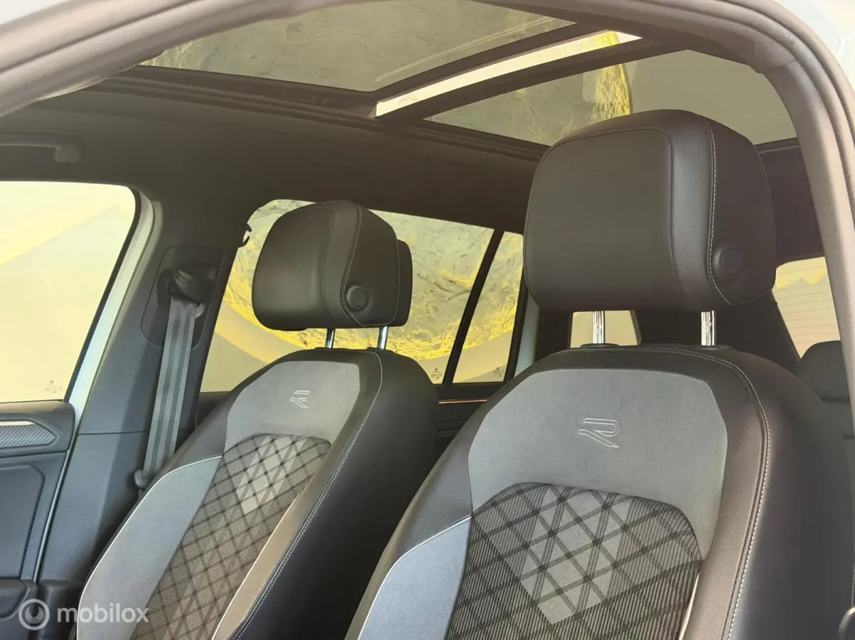1.5 TSI 3x R-Line Panorama/Black Style/HUD