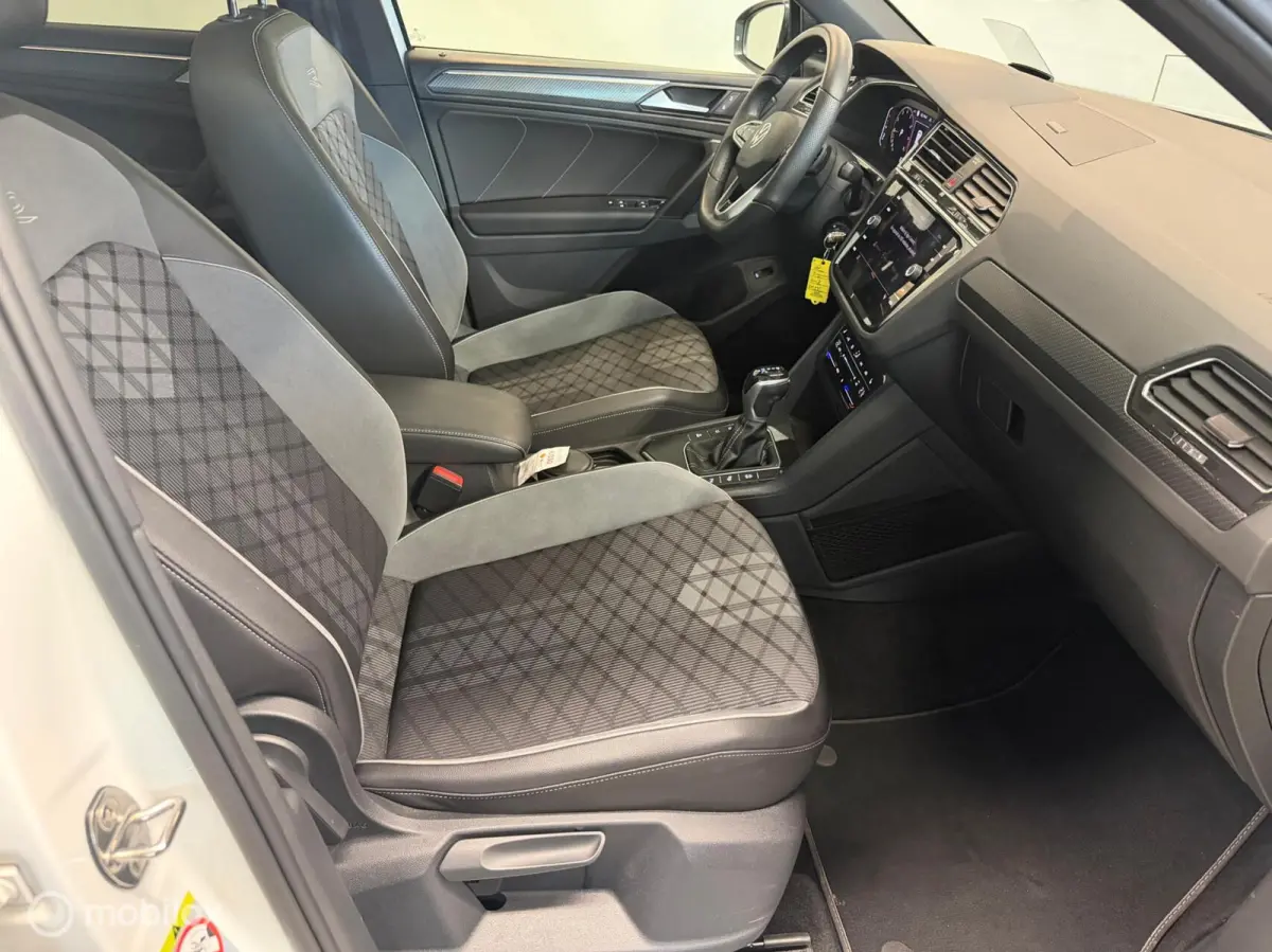 1.5 TSI 3x R-Line Panorama/Black Style/HUD