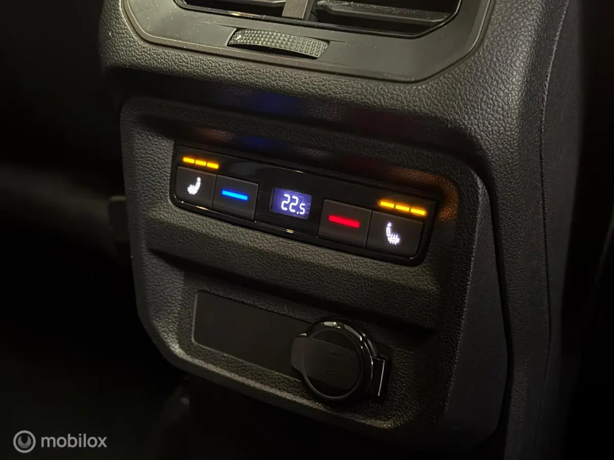 1.5 TSI 3x R-Line Panorama/Black Style/HUD