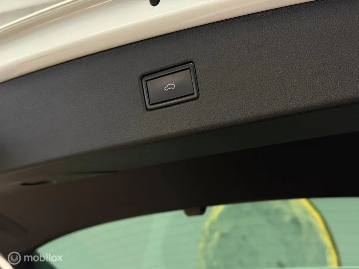 1.5 TSI 3x R-Line Panorama/Black Style/IQ Light