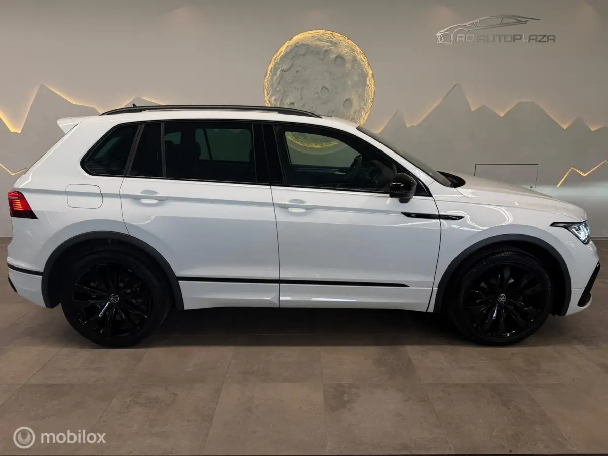 1.5 TSI 3x R-Line Panorama/Black Style/IQ Light