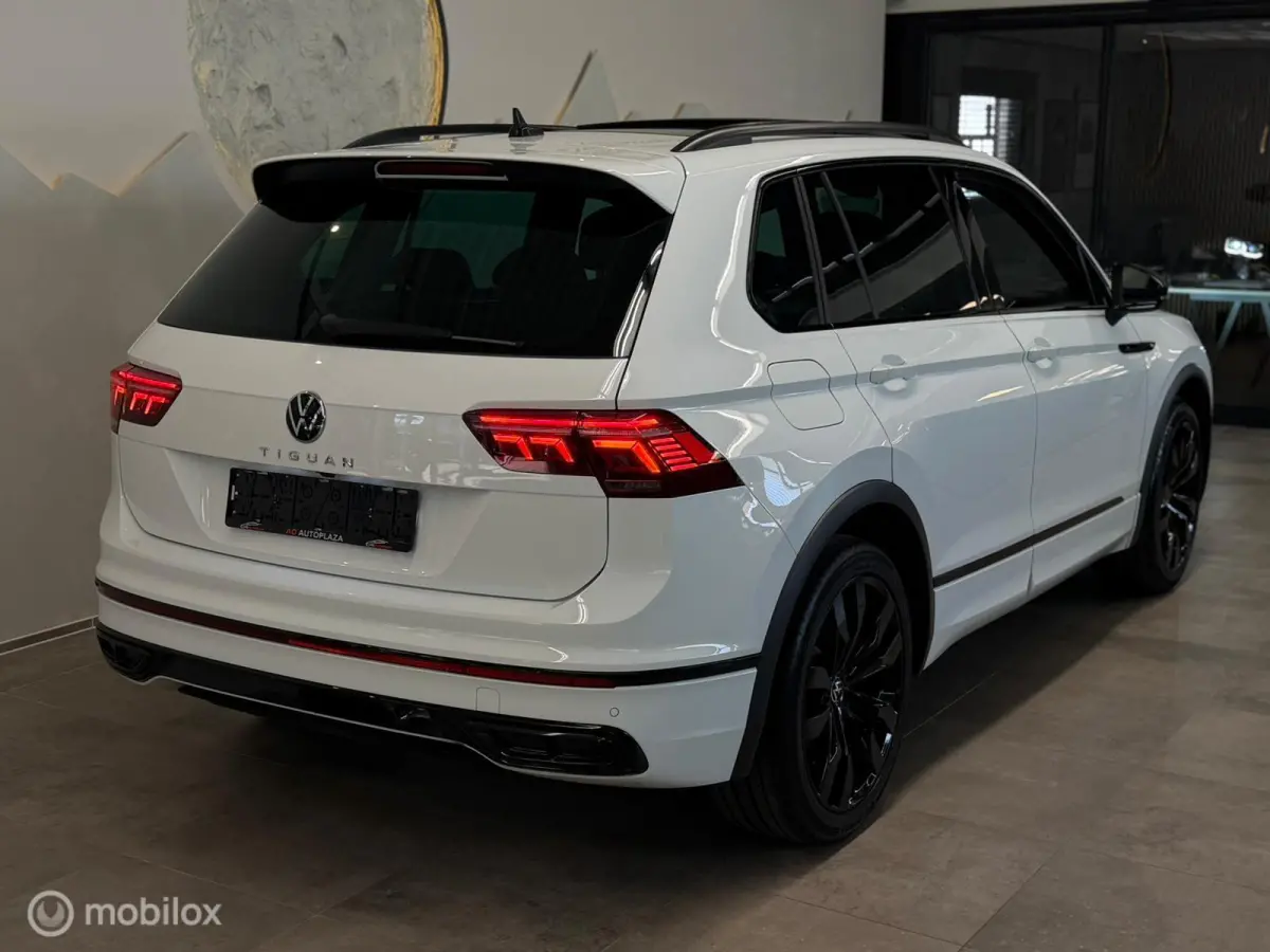 1.5 TSI 3x R-Line Panorama/Black Style/IQ Light