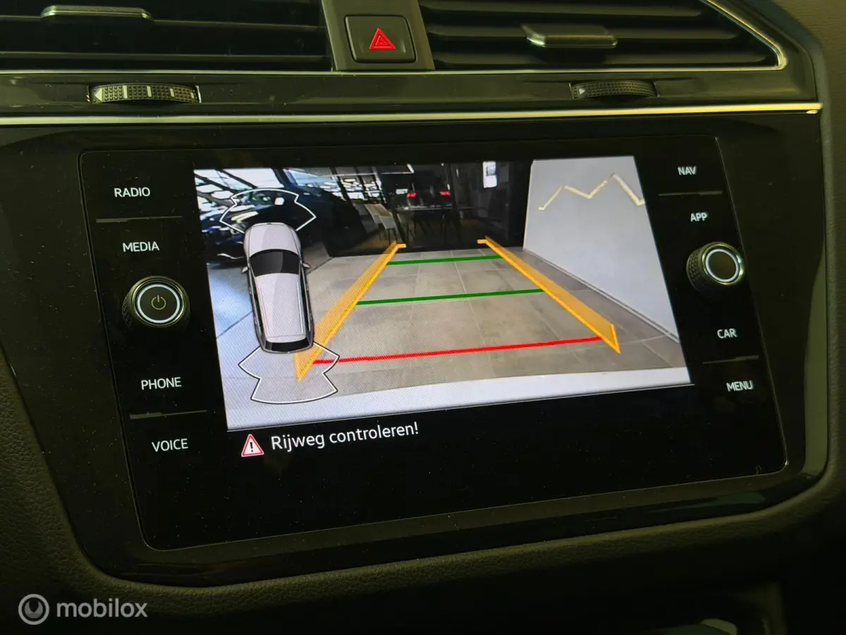 1.5 TSI 3x R-Line Panorama/Black Style/IQ Light
