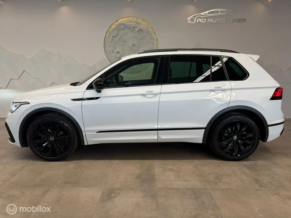 1.5 TSI 3x R-Line Panorama/Black Style/IQ Light