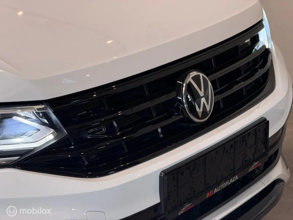 1.5 TSI 3x R-Line Panorama/Black Style/IQ Light