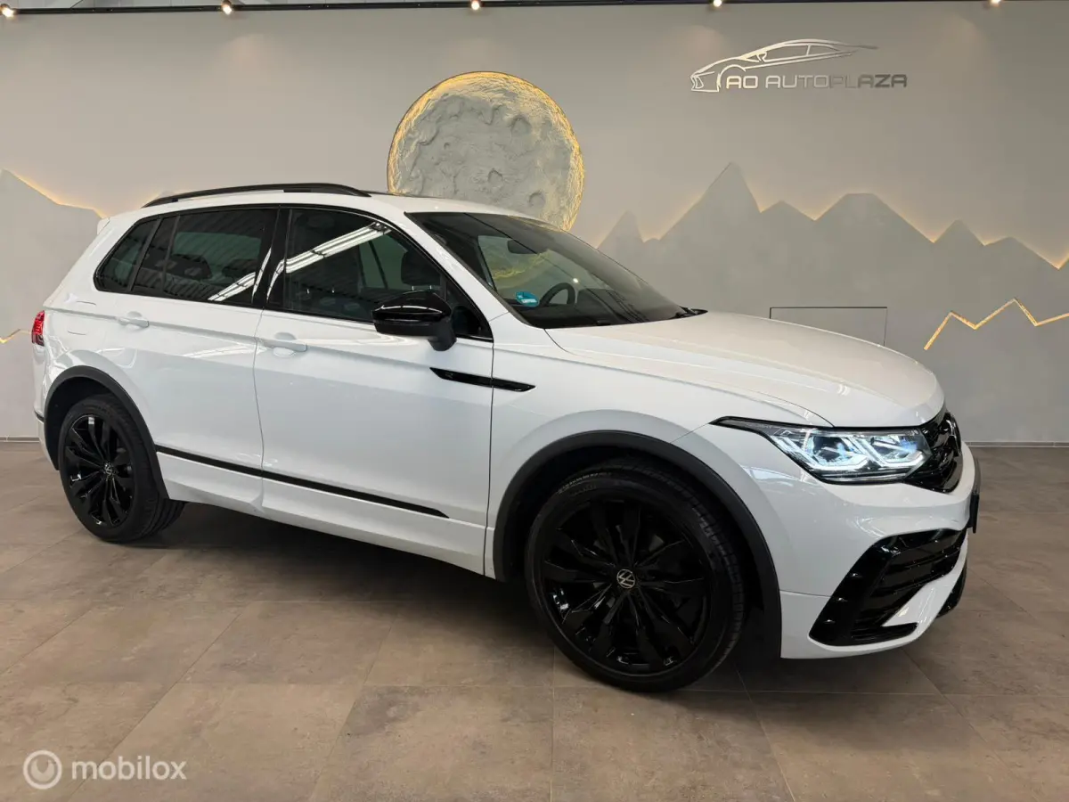 1.5 TSI 3x R-Line Panorama/Black Style/IQ Light