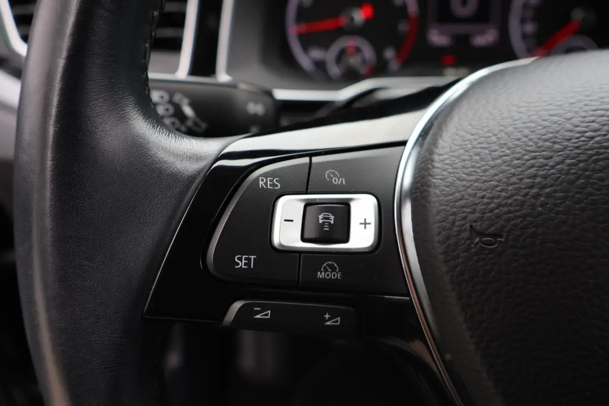 1.0 TSI Highline Business R 1e Eigenaar | Volledig Onderh | NAP | BTW | Navi | Carplay | Climate | ACC | DAB | LED | Start/Stop | PDC
