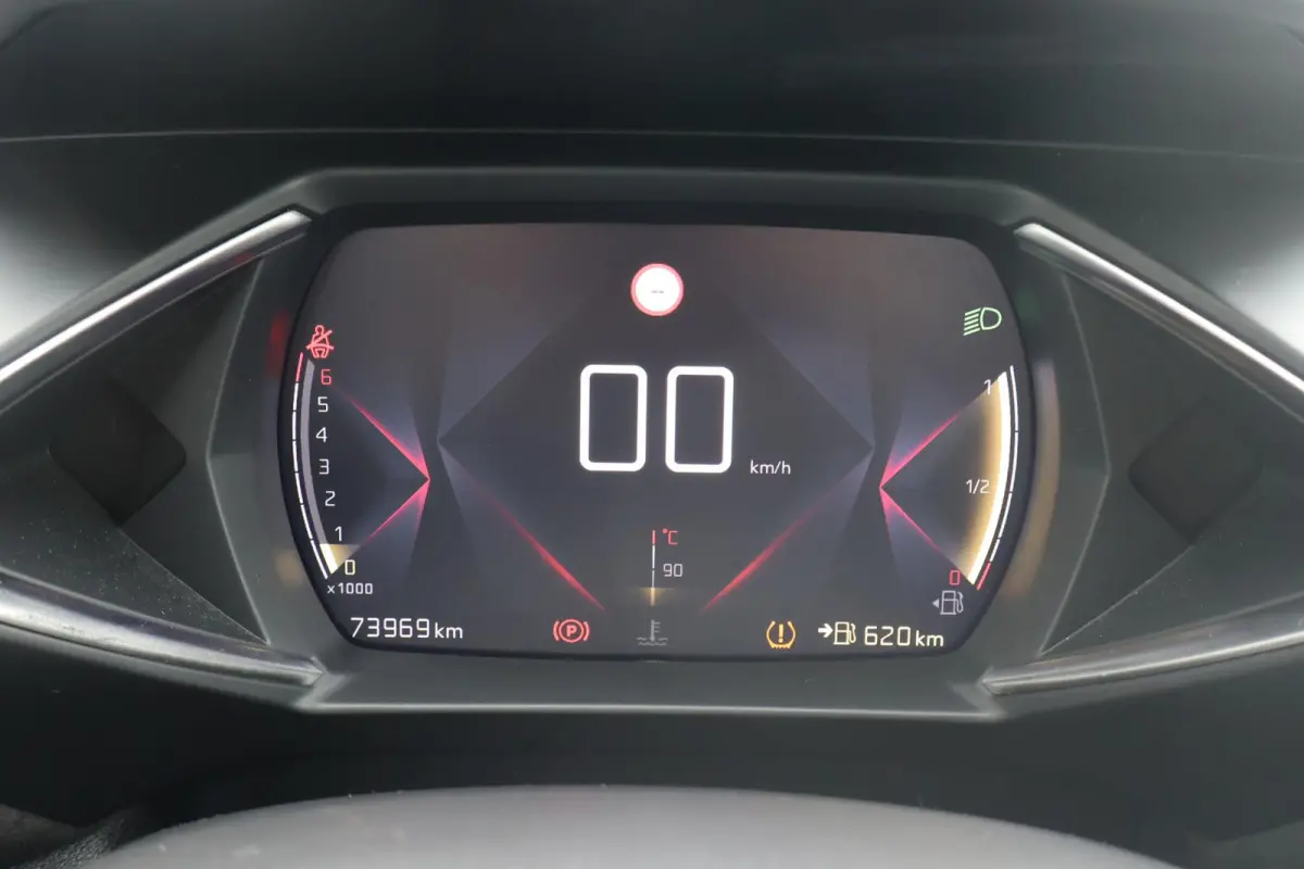 1.2 Performance Line 1e Eigenaar | Volledig Onderh | NAP | BTW | Camera | Navi | Carplay | Cruise | DAB | PDC | Start/Stop | Hill-Hold