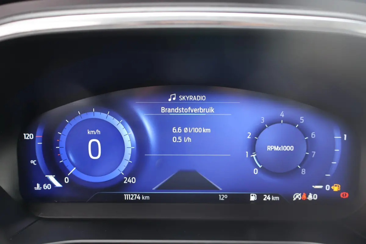 1.0 Hybrid Titanium X 1e Eigenaar | Volledig Onderh | NL-Auto | BTW | Elek Trekhaak | Winterpack | Camera | Navi | Carplay | LED | ACC | Bots | Keyless