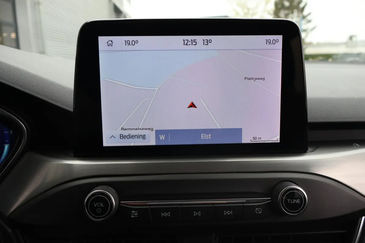 1.0 Titanium X Business 1e Eigenaar | Volledig Onderh | BTW | NAP | Camera | Navi | Carplay | Elek Klep | Cruise | Bots | Keyless | Full Led | PDC | Hill-Hold
