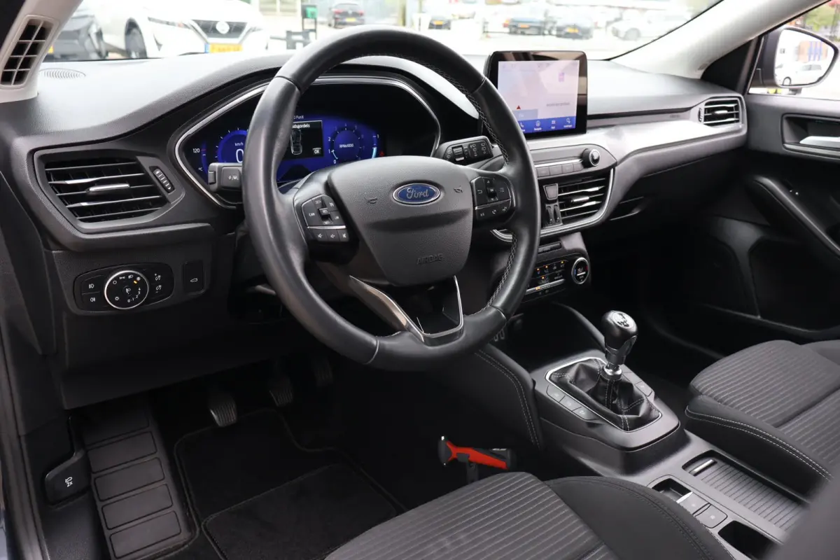 1.0 Titanium X Business 1e Eigenaar | Volledig Onderh | BTW | NAP | Camera | Navi | Carplay | Elek Klep | Cruise | Bots | Keyless | Full Led | PDC | Hill-Hold