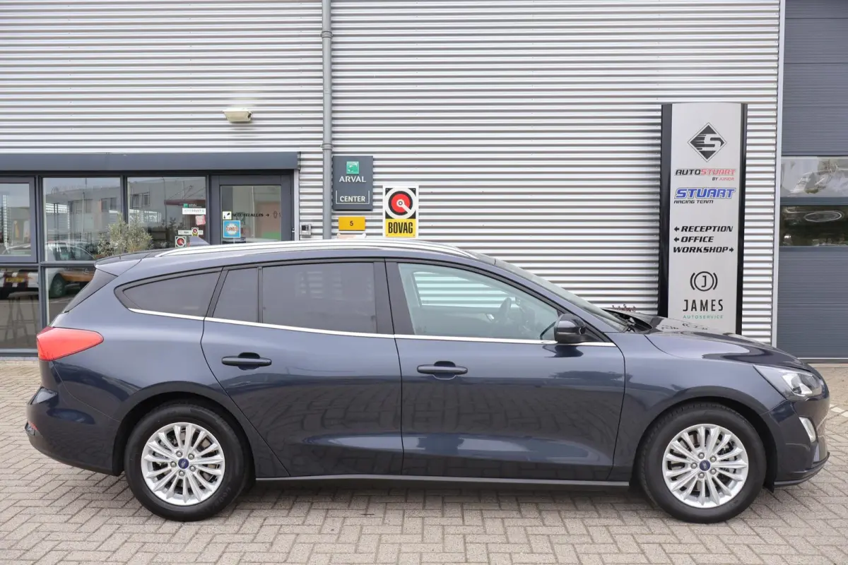 1.0 Titanium X Business 1e Eigenaar | Volledig Onderh | BTW | NAP | Camera | Navi | Carplay | Elek Klep | Cruise | Bots | Keyless | Full Led | PDC | Hill-Hold