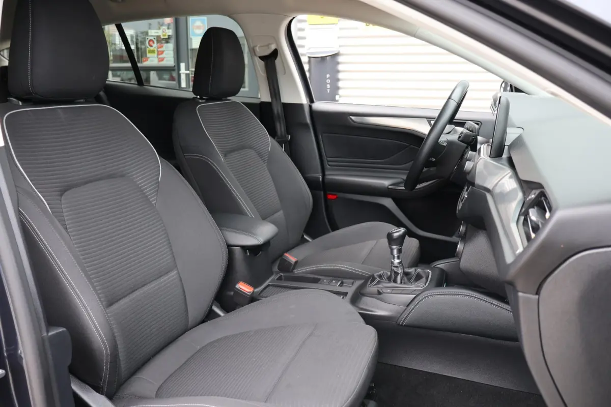 1.0 Titanium X Business 1e Eigenaar | Volledig Onderh | BTW | NAP | Camera | Navi | Carplay | Elek Klep | Cruise | Bots | Keyless | Full Led | PDC | Hill-Hold