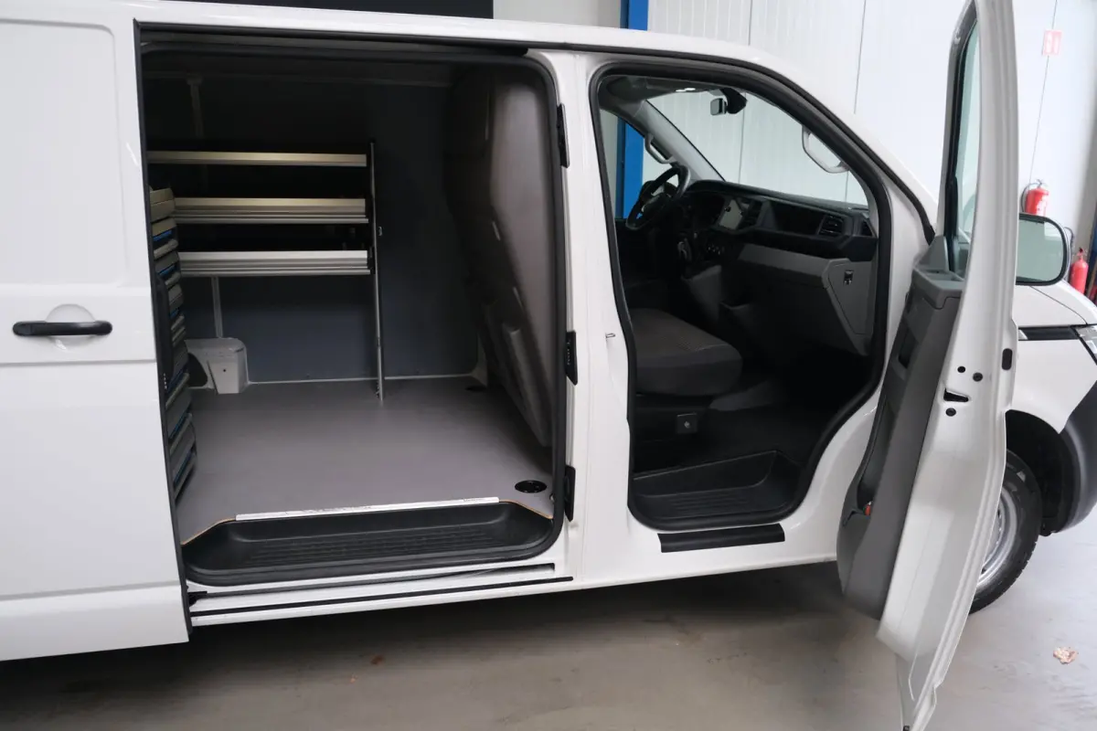 2.0 TDI L2H1 150PK 28 Automaat - N.A.P. Airco, Cruise, Navi, PDC.